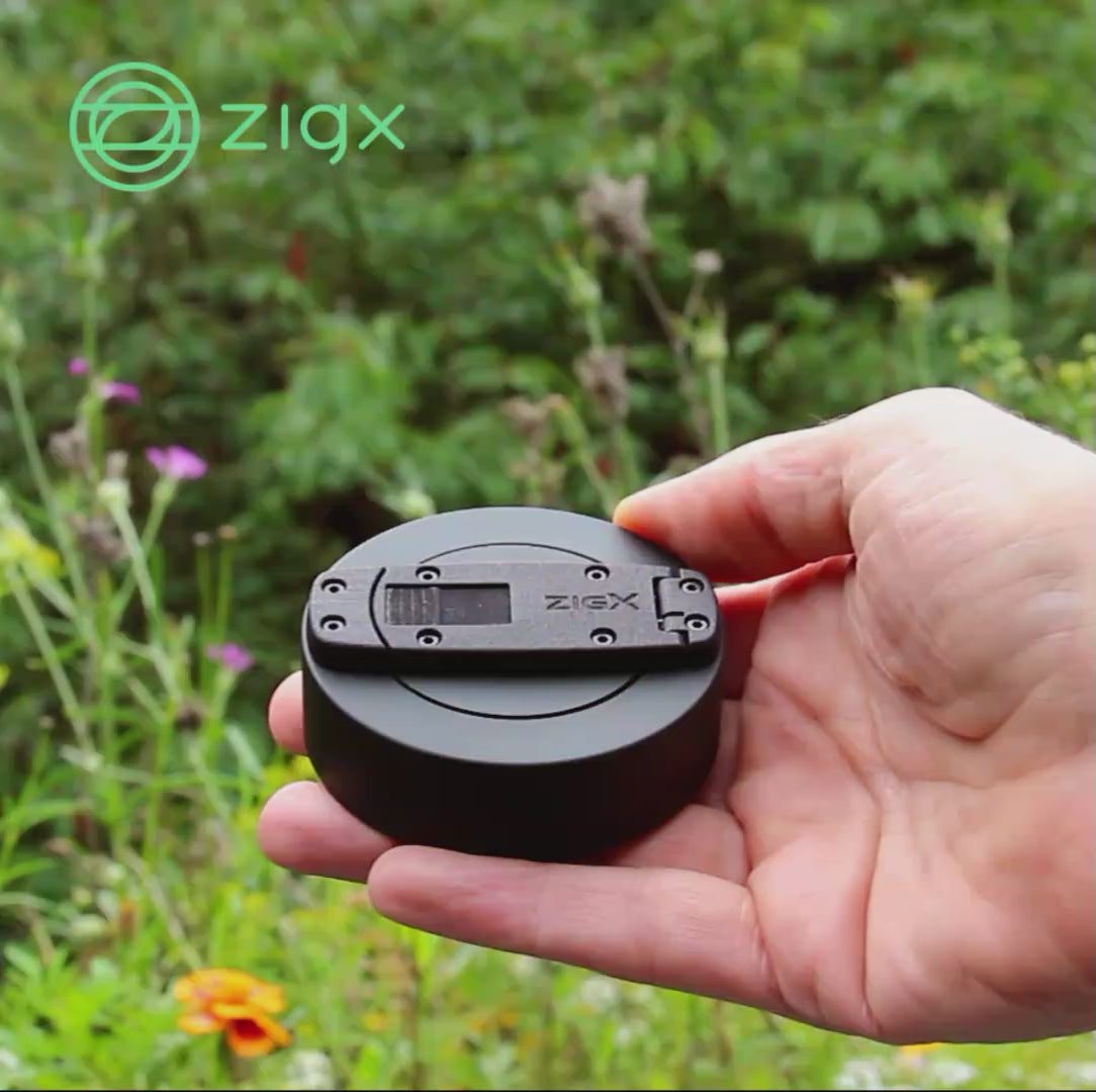 Taschenaschenbecher (schwarz) aus Metall mit Deckel, geruchsdicht, für unterwegs, hochwertig, mini, mobil, Strandaschenbecher, Reiseaschenbecher, Wanderaschenbecher, Pocket ashtray (black), metal with lid, odor-proof, high-quality, travel ashtray, beach ashtray, smell proof