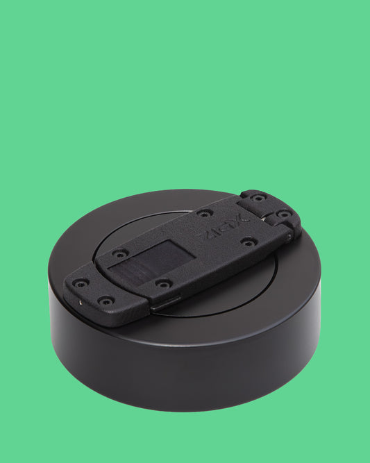Taschenaschenbecher (schwarz) aus Metall mit Deckel, geruchsdicht, für unterwegs, hochwertig, mini, mobil, Strandaschenbecher, Reiseaschenbecher, Wanderaschenbecher, Pocket ashtray (black), metal with lid, odor-proof, high-quality, travel ashtray, beach ashtray, smell proof